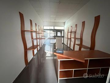 Arredamento per negozio