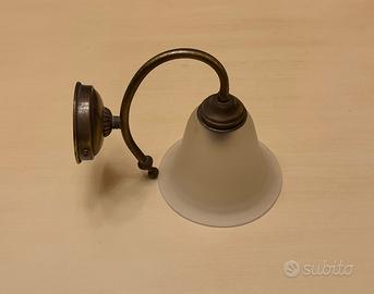 Applique da parete in vero ottone