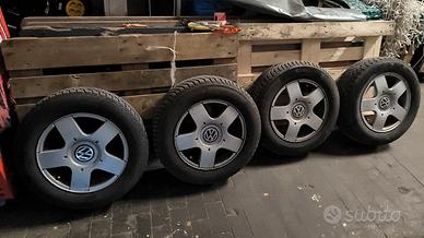 cerchi originali golf 4 15" +gomme Michelin 