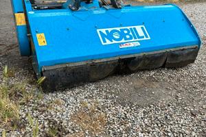 Trincia nobili bke 150 peso 470 kg usato trattore 