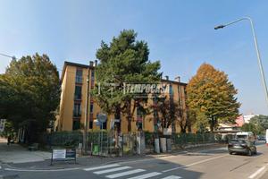 TRE LOCALI CON POSTO AUTO CONDOMINIALE, PIENO CENT