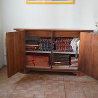 Credenza scantonata anni 50’ con segreti