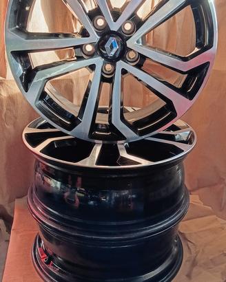 4 cerchi DEZENT TA 18" attacco Renault come nuovi