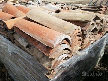 Tegole/canali in cotto fatti a mano