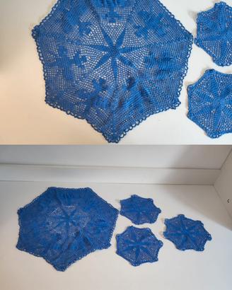 Set 4 centrini blu fatti a mano all'uncinetto