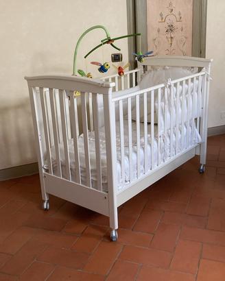 Lettino in legno trasformabile in divanetto