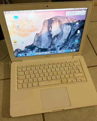 MacBook A1342 SSD 250GB 4GB RAM + ricambi