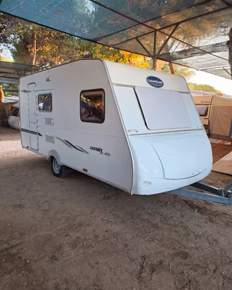 Roulotte Caravelair  Antares Lux 426