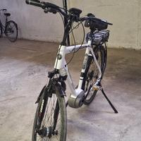 Bicicletta ebike elettrica Kreidler usata niente!!