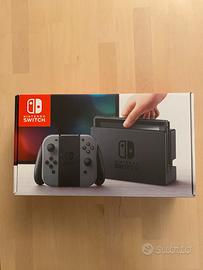 Console Nintendo Switch con accessori