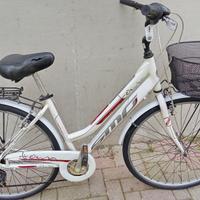 3 bici City bike unisex con cestino e cambio