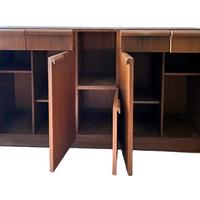 Credenza in noce fatta a mano