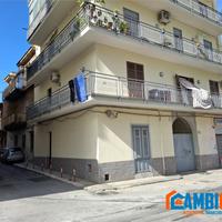 Via Santa Maria di Gesu' - Indipendente 2 piani.