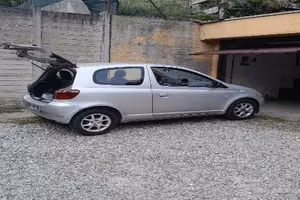 Yaris 1000