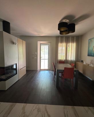 Villa a schiera a La Valletta Brianza, Lecco