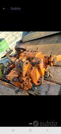 Trattore fiat 25 sollevatore completo usato