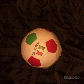 Palla gomma gadget Calcio Italia 90 - Collezionismo In vendita a Catania