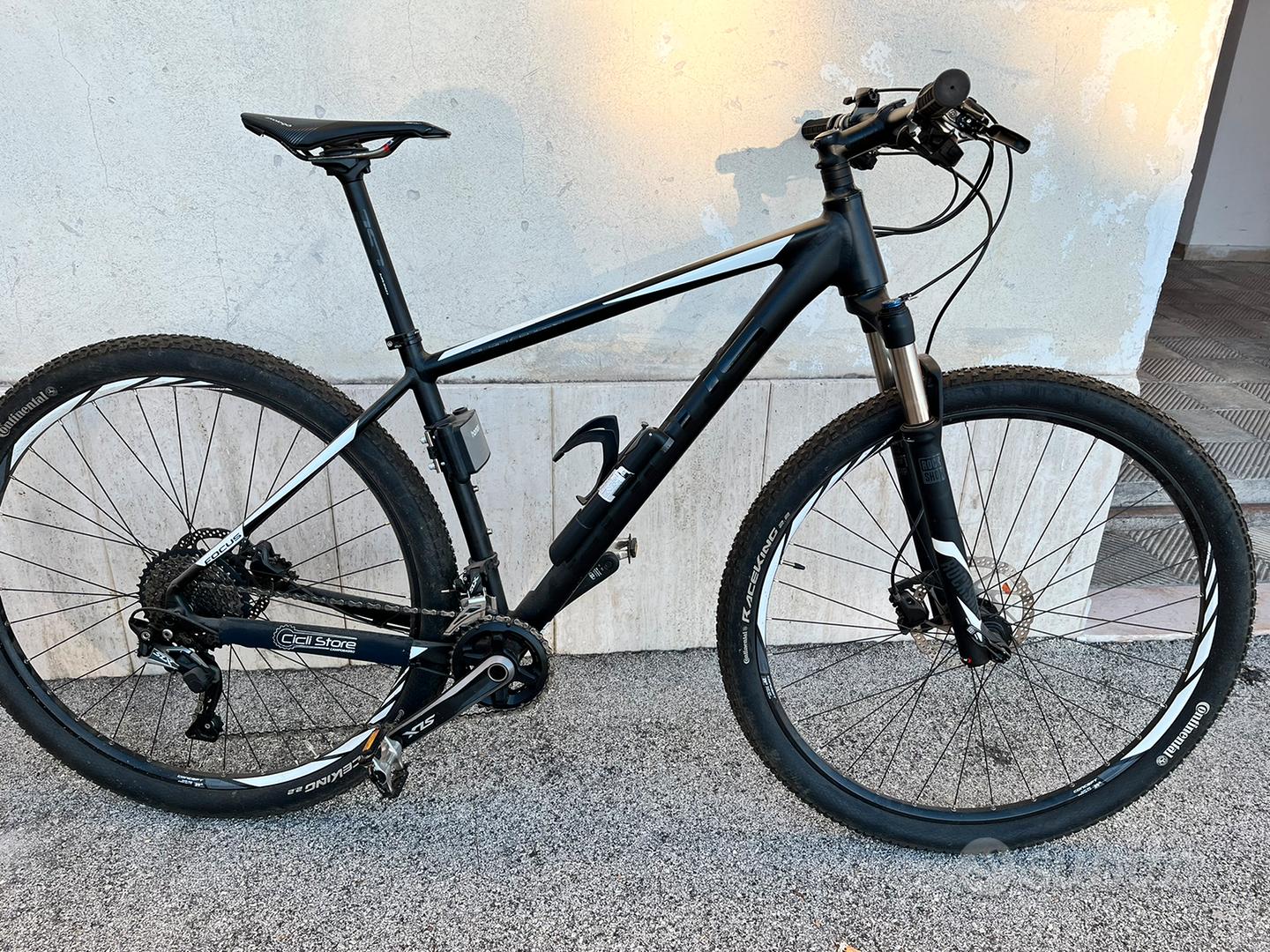 trek farley 9.8 2019