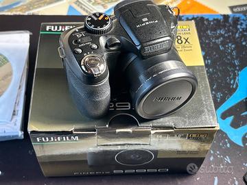 Fotocamera digitale Fujifilm S2950