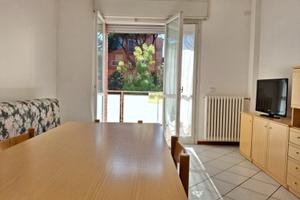 QUADRILOCALE A 100 m. DAL MARE