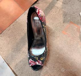 Scarpa aperta