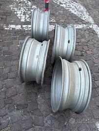 Cerchi in lega 4 fori