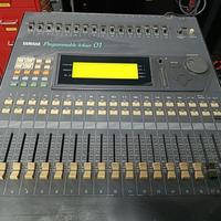 Yamaha 01V Digital Mixing Console Mixer Digitale