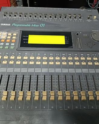 Yamaha 01V Digital Mixing Console Mixer Digitale