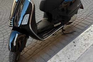 Vespa 300 gts super
