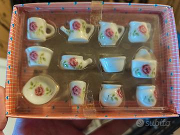 set da caffè Dolls House in ceramica decorata