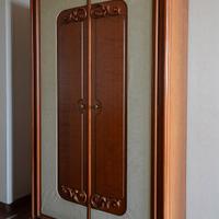 Mobile guardaroba con 2 ante.