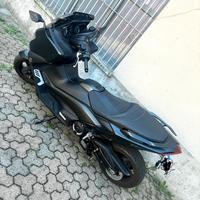 Yamaha T-Max 560