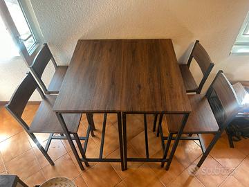 Set tavolo alto con 4 sgabelli/sedie