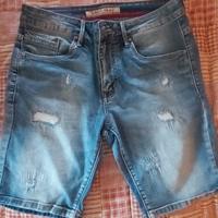 Pantaloncini di jeans  TG.46 marca Baci e abbracci