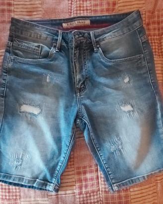 Pantaloncini di jeans  TG.46 marca Baci e abbracci