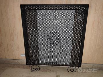 Copritermosifone in ferro battuto