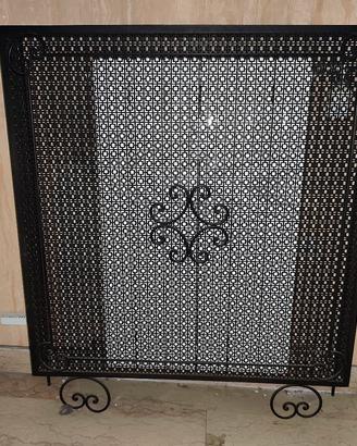 Copritermosifone in ferro battuto