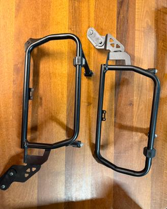 Accessori Originali valige per Moto Guzzi V85 e5+