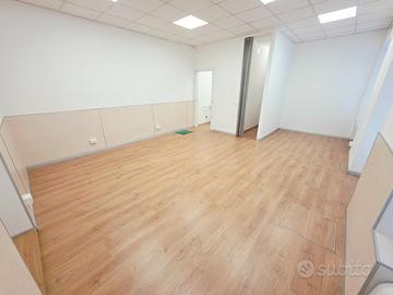 UDINE NORD - NEGOZIO VETRINATO da 42 MQ