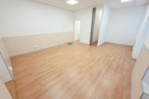 UDINE NORD - NEGOZIO VETRINATO da 42 MQ