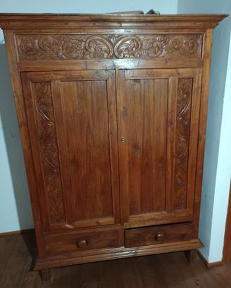 Armadio in teak intarsiato