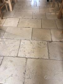 Pavimenti interni esterni di solo pietra