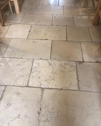 Pavimenti interni esterni di solo pietra