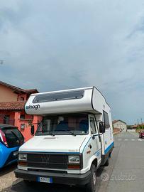 Camper mansardato