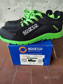 Scarpe antinfortunistiche.