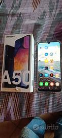 Smartphone Samsung Galaxy A50 display AMOLED 6,4