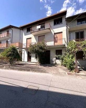 Villa di 200 m² con 4 locali a Tresivio