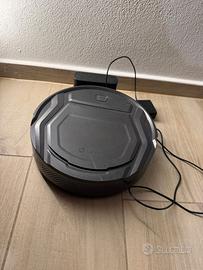 Robot aspirapolvere Lefant funzionante con base di