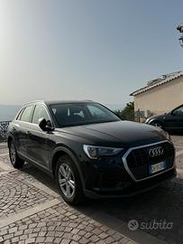 Audi Q3 2022 2.0 150cv