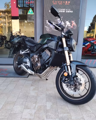 Honda CB 650 R E-CLUTCH 04/26 1024KM UNICOPROP.